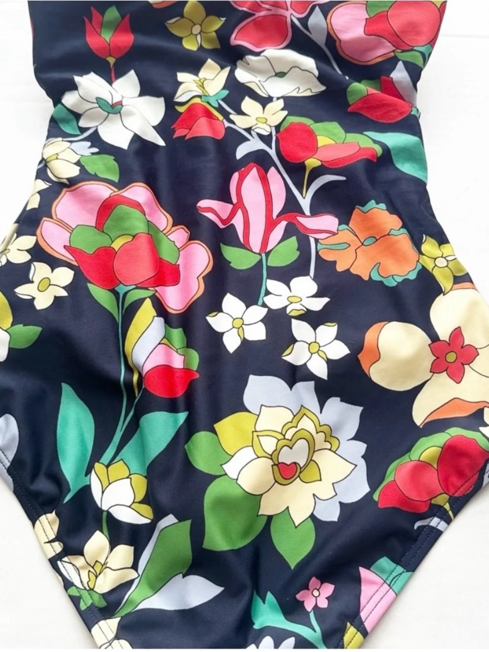 kate spade women’s Navy Floral Halter One-Piece Swimsuit EUC size M